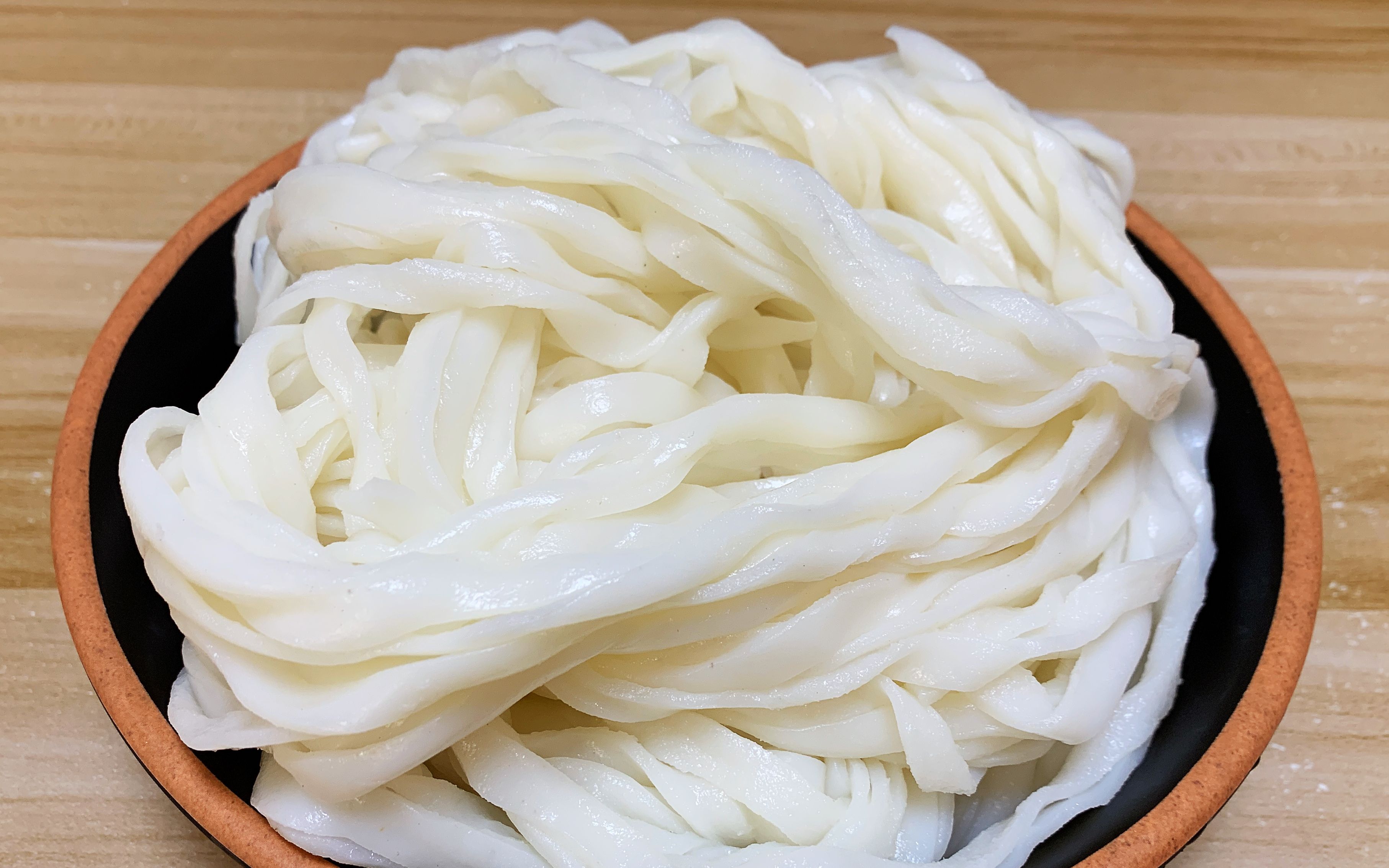 河粉是什么材料做的(广东河粉是什么材料做的)