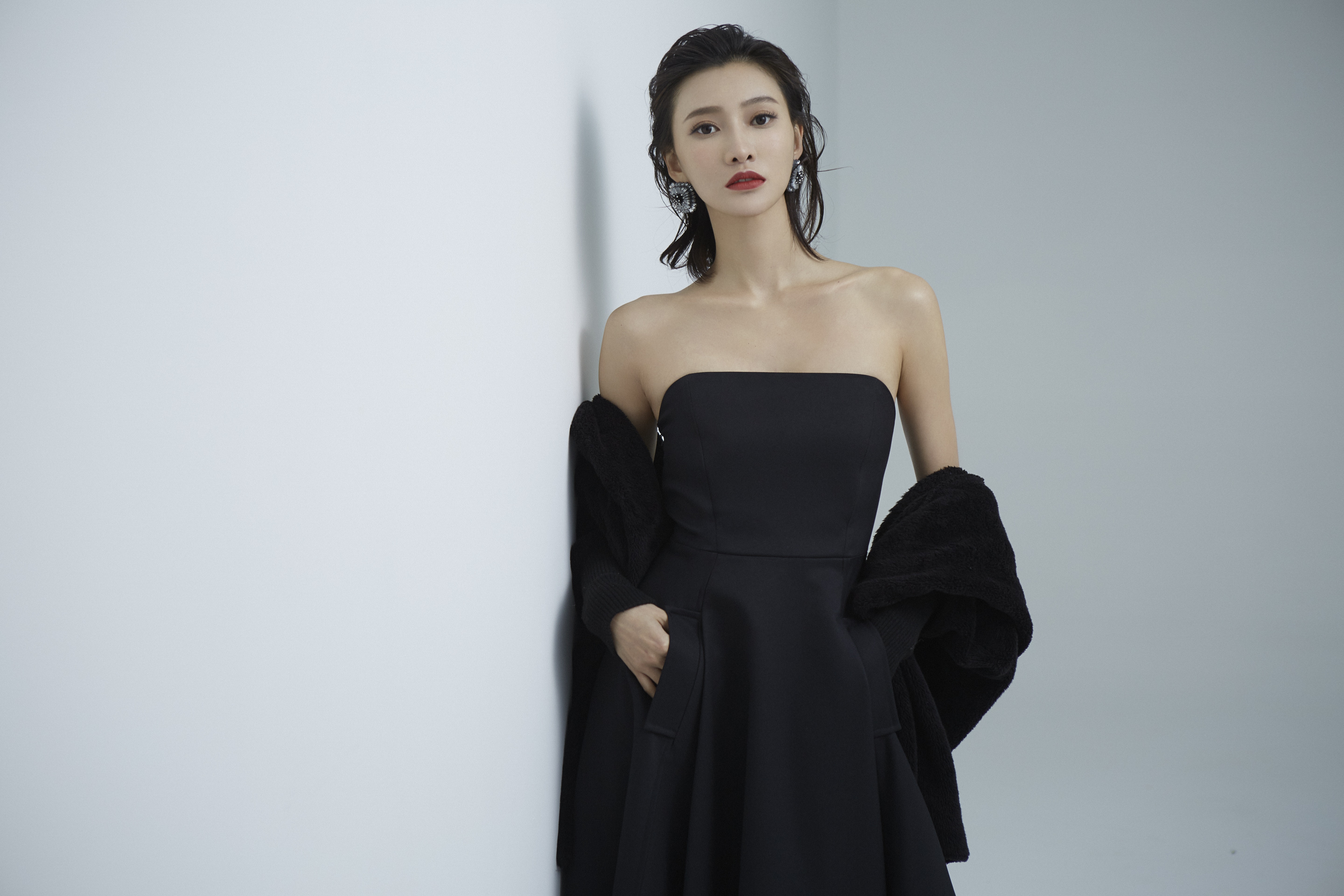 白洁少妇的简单介绍 白洁少妇的简单介绍