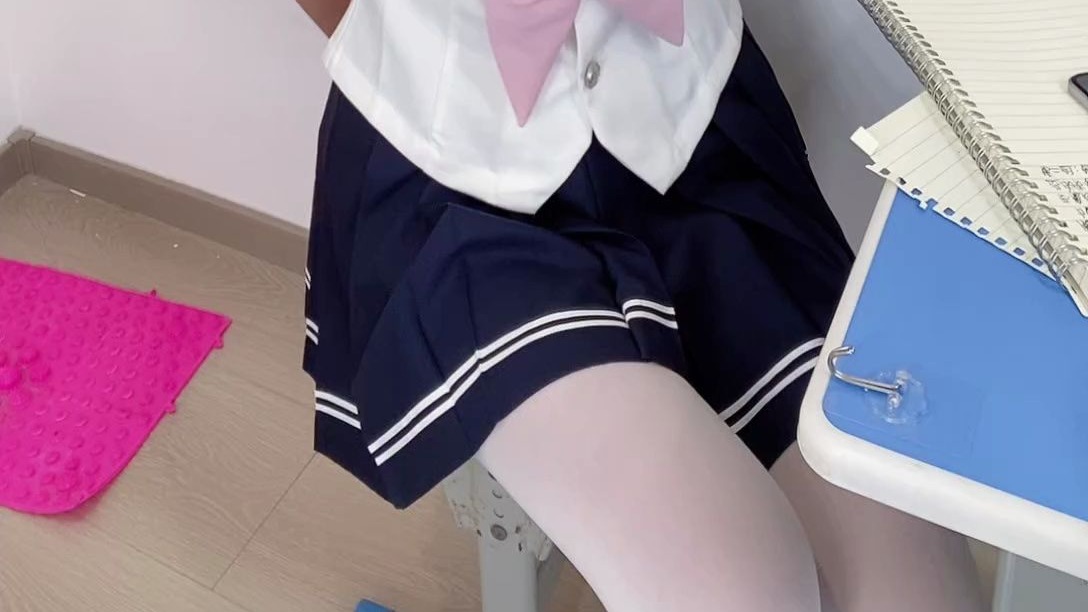 丝袜白洁的简单介绍 丝袜白洁的简单介绍